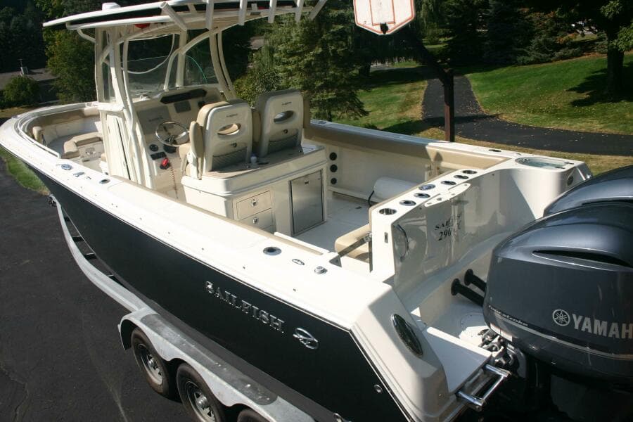 2017 Sailfish 290 Center Console