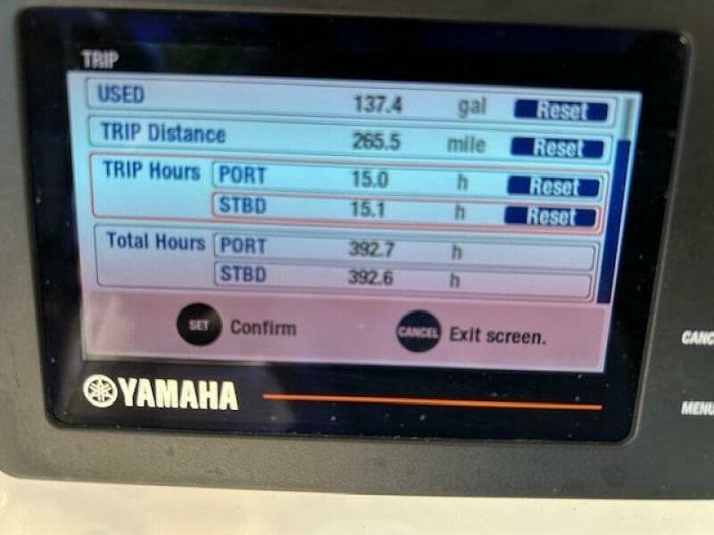 2017 Sailfish 290 Center Console