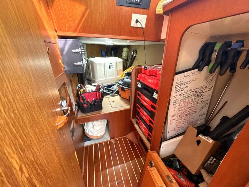 1999 Bowman 48 Aft Cockpit