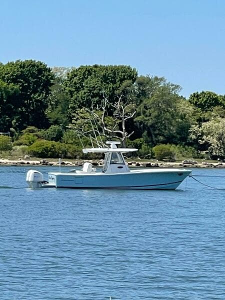 2020 Regulator 31 FS with Mezz