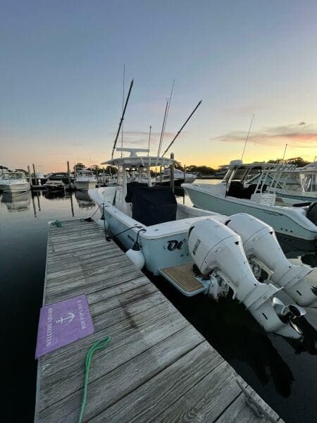 2020 Regulator 31 FS with Mezz