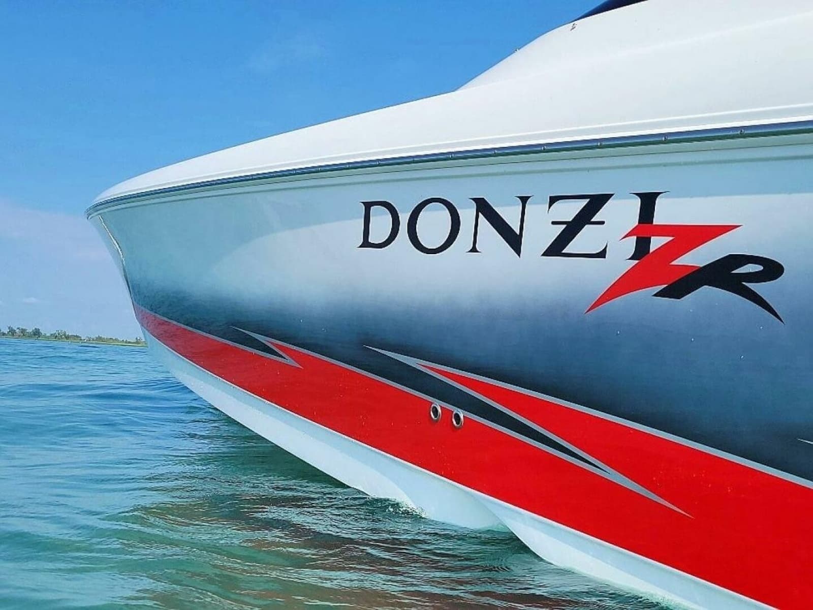 2008 Donzi 35 ZR - Photo 10