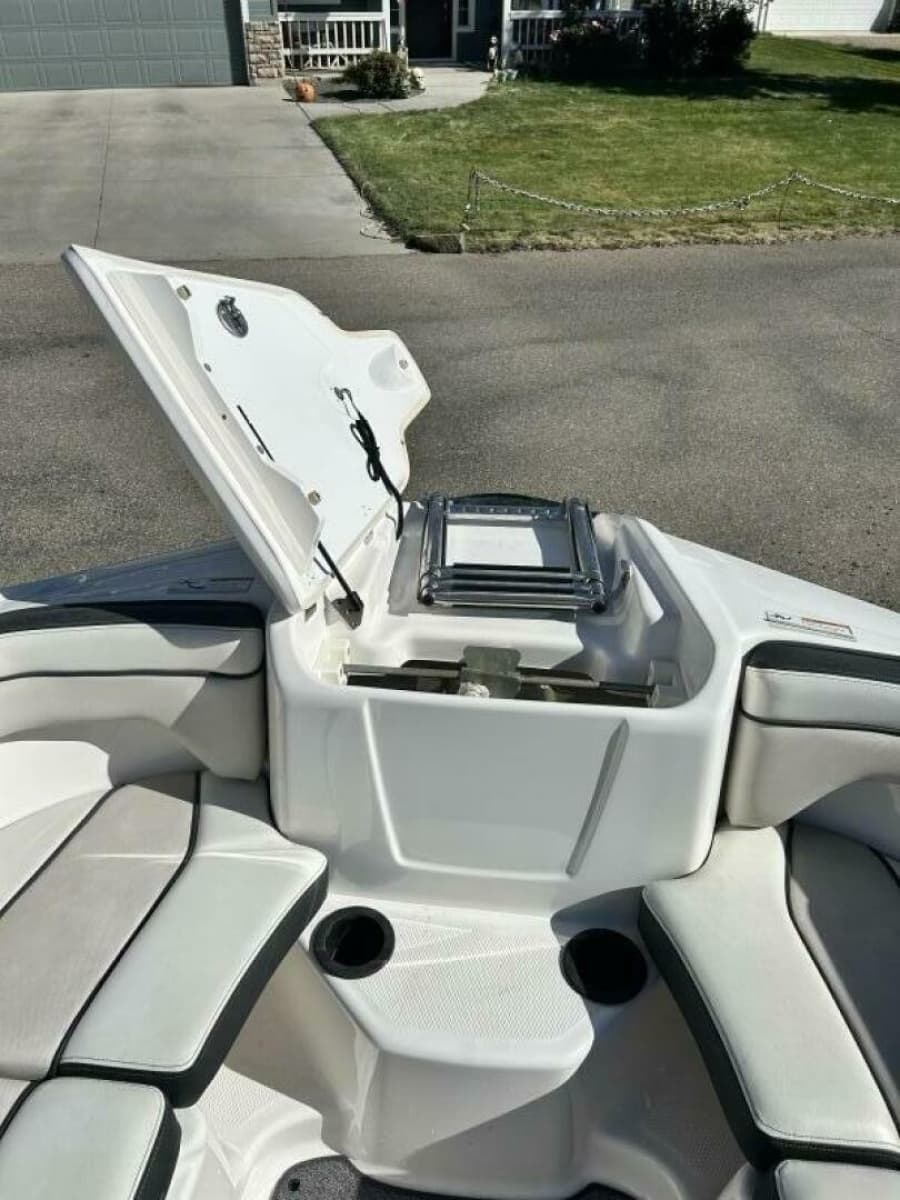 2019 Yamaha Boats AR210 - Photo 20