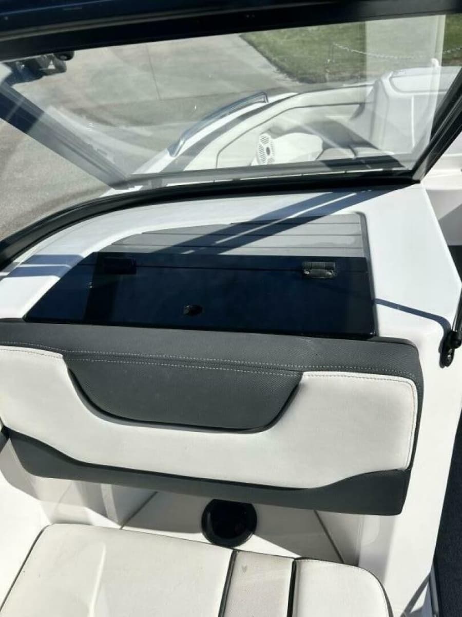 2019 Yamaha Boats AR210 - Photo 22