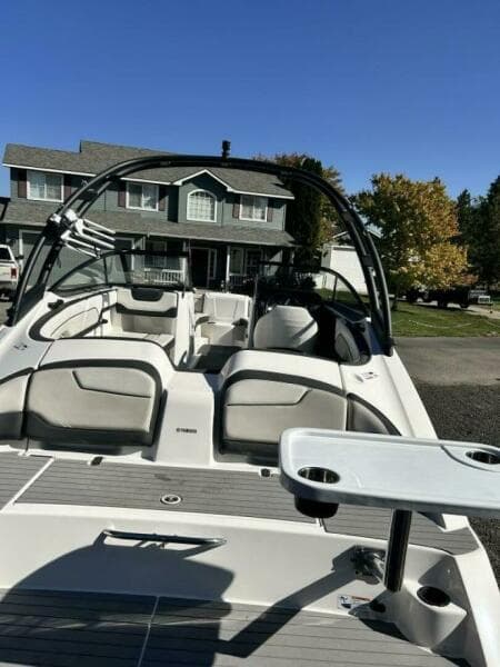 2019 Yamaha Boats AR210