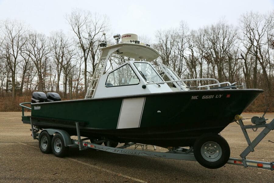 2002 SeaArk 25 V Commander SAMA 365