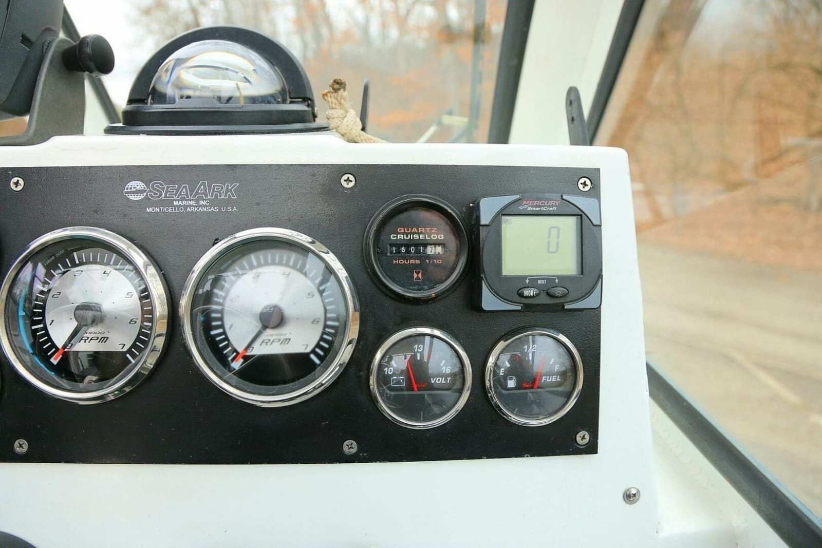 2002 SeaArk 25 V Commander SAMA 1365 - Photo 12