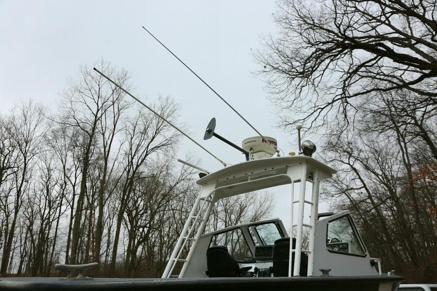 2002 SeaArk 25 V Commander SAMA 365