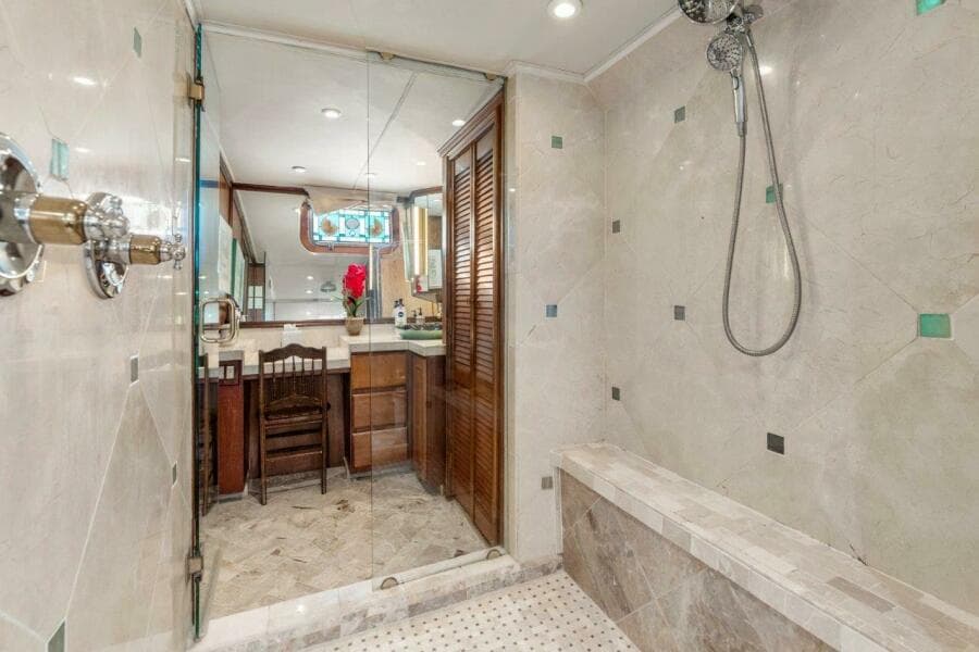 Broward 110 Envision - Head