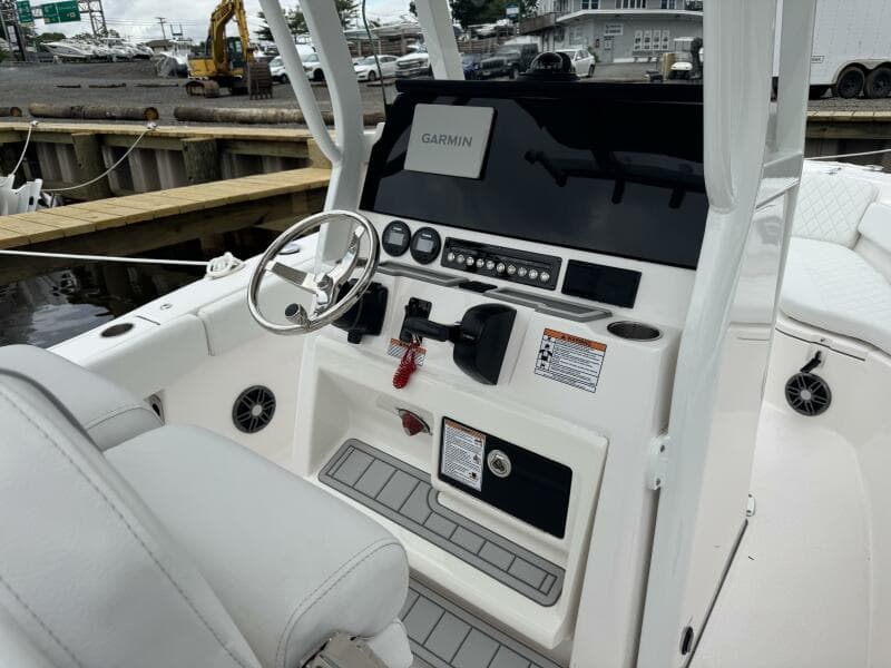 2025 Sea Fox 228 Commander