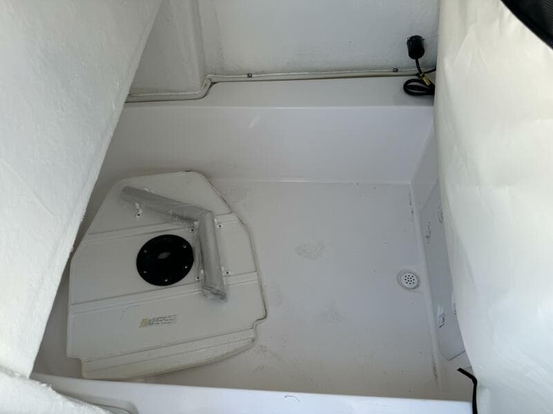 2025 Sea Fox 228 Commander