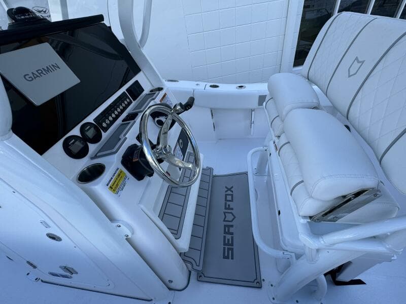 2025 Sea Fox 228 Commander