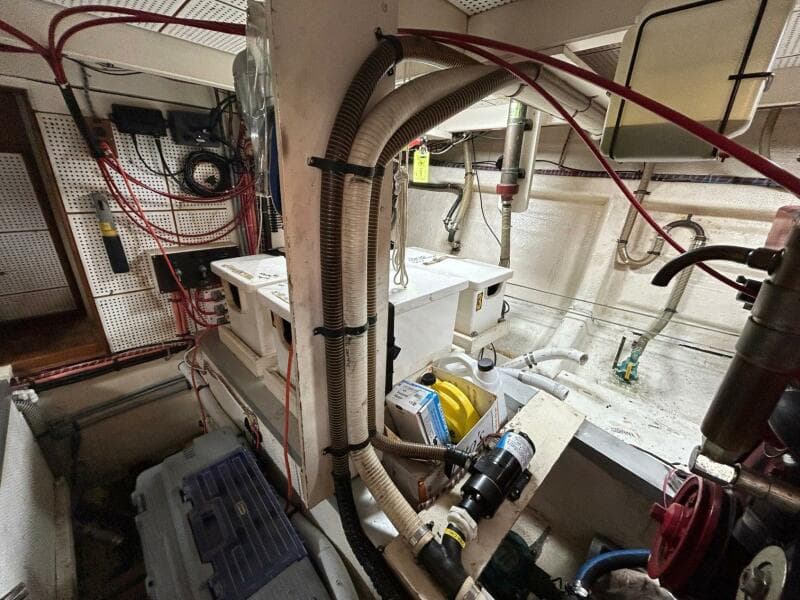 1986 Grand Banks Classic