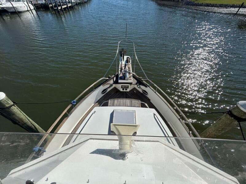 1986 Grand Banks Classic