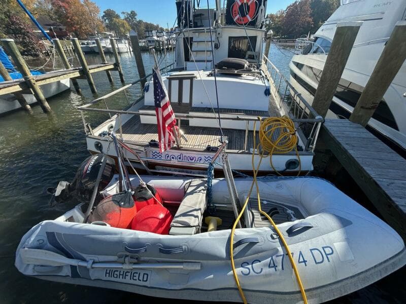 1986 Grand Banks Classic