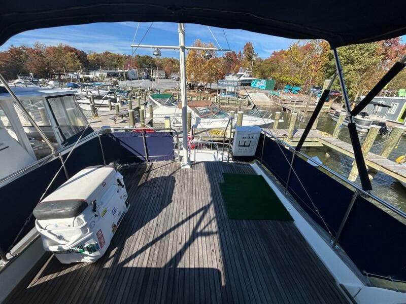 1986 Grand Banks Classic