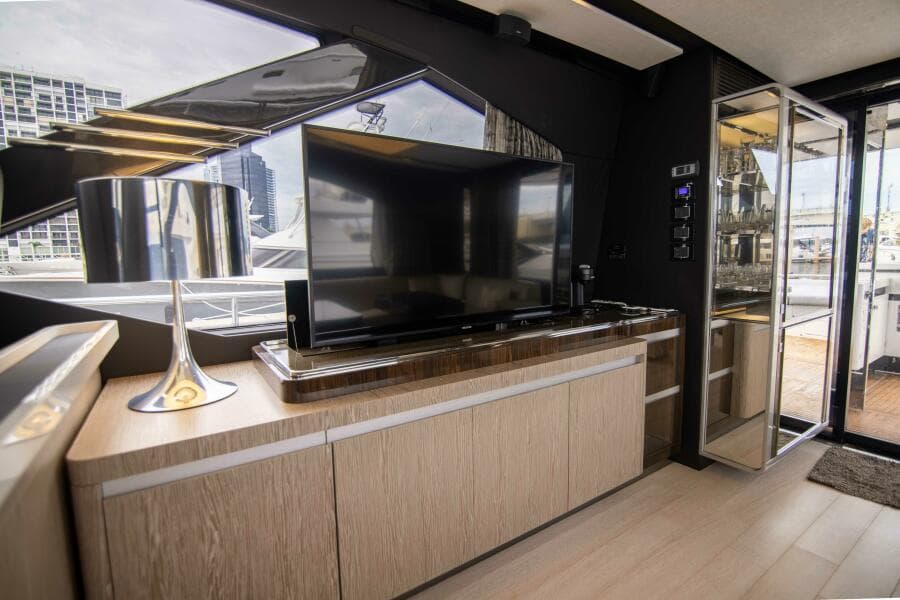 Azimut 70 Triple Play -