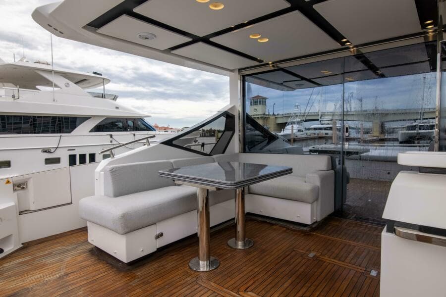 Azimut 70 Triple Play -