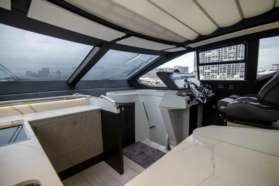 Azimut 70 Triple Play -
