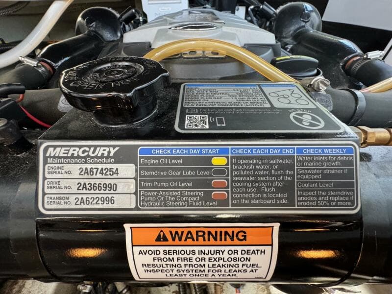 2020 Crownline 264CR