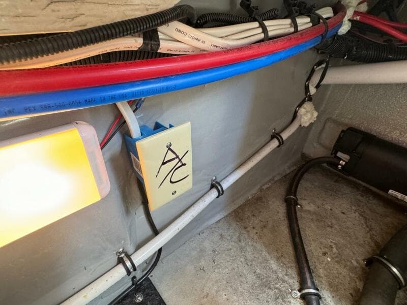 2020 Crownline 264CR