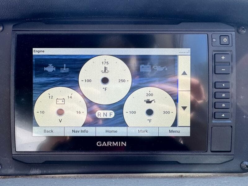 2020 Crownline 264CR