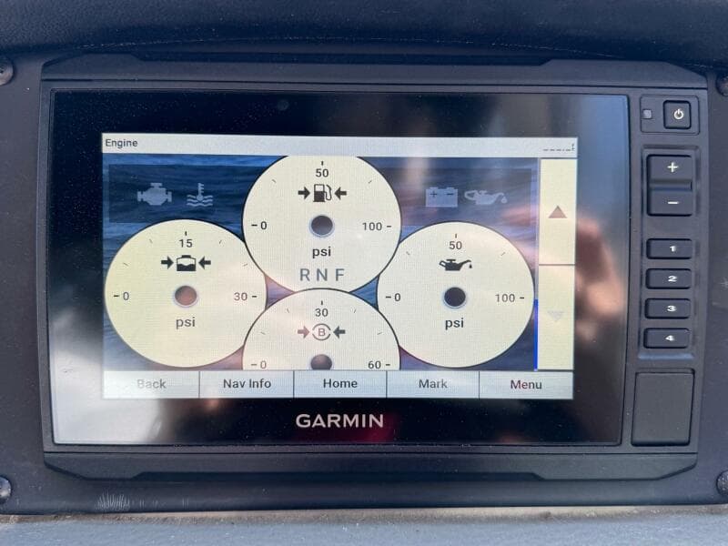 2020 Crownline 264CR