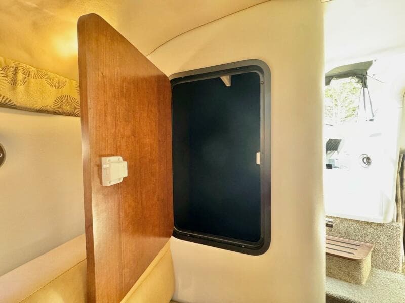 2020 Crownline 264CR