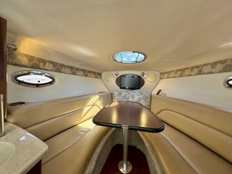 2020 Crownline 264CR