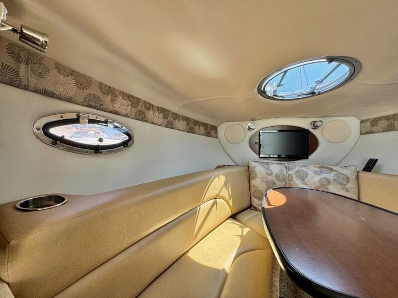 2020 Crownline 264CR