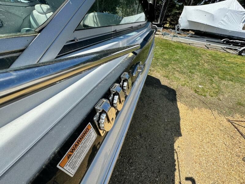 2020 Crownline 264CR