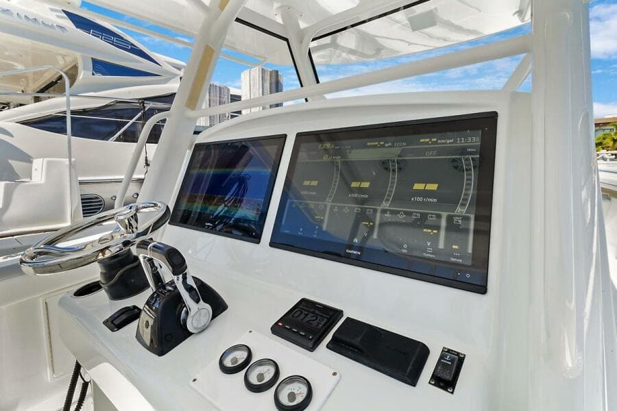 2020 Yellowfin Center Console
