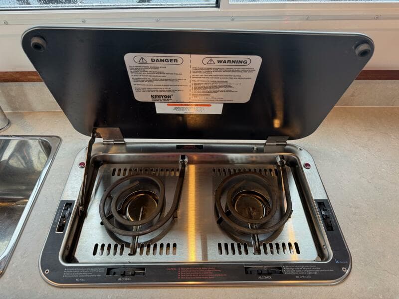 30 Nordic Tug 34 Kenyon Alcohol Or Electric