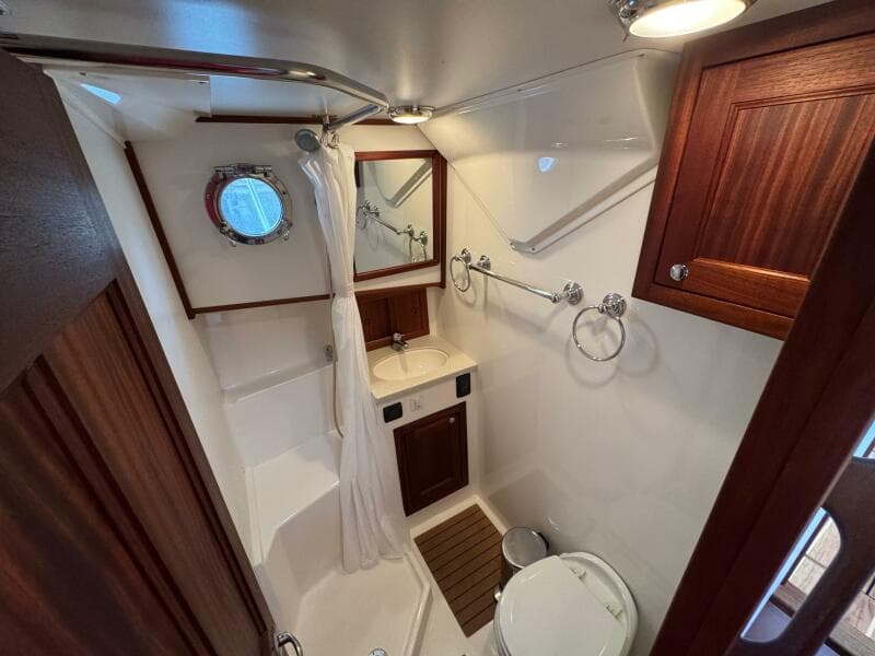 46 Nordic Tug 34 Head 1