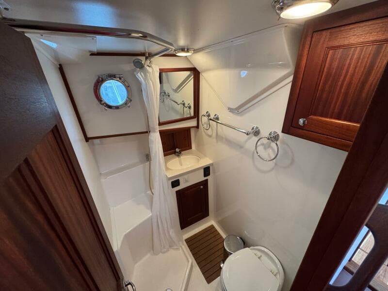 45 Nordic Tug 34 Forward Head