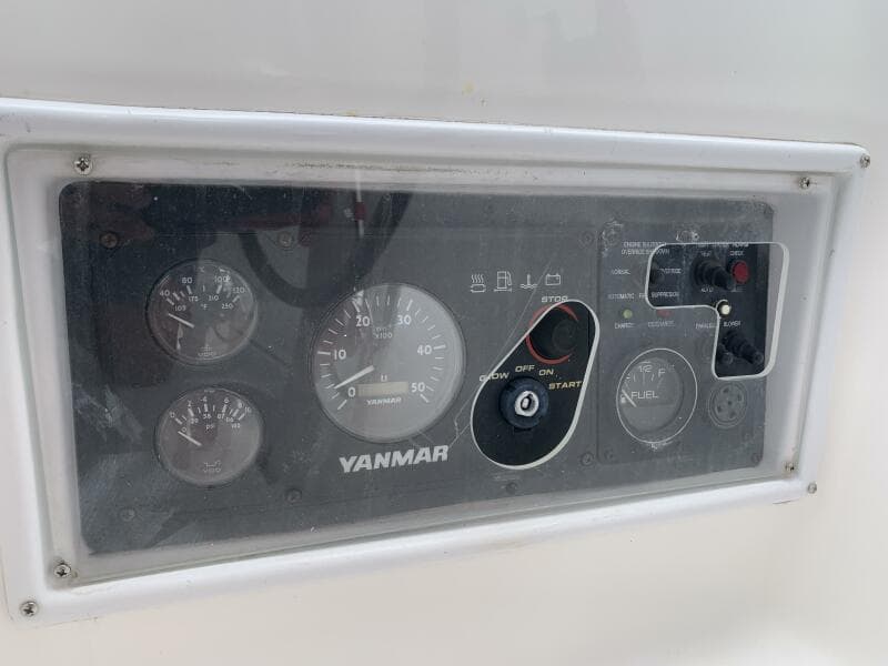 2009 Hunter 45 Deck Salon