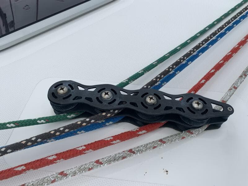 2009 Hunter 45 Deck Salon