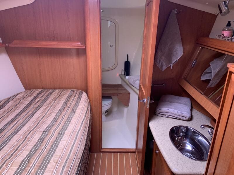 2009 Hunter 45 Deck Salon