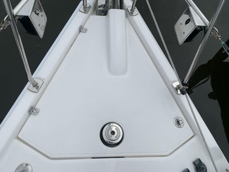 2009 Hunter 45 Deck Salon