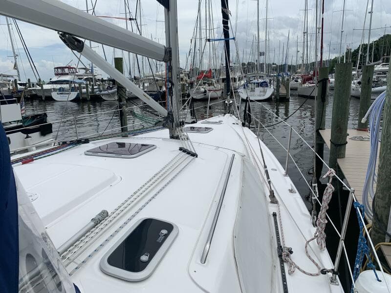 2009 Hunter 45 Deck Salon