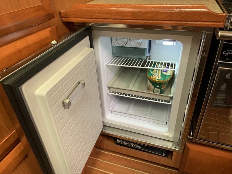 2009 Hunter 45 Deck Salon