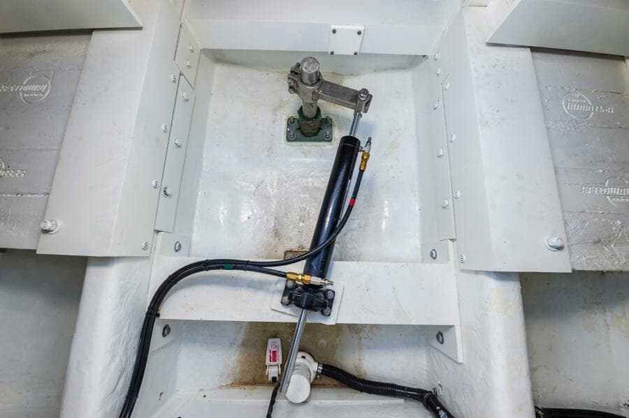 2024 Custom Chesapeake Bay Built Custom 33'