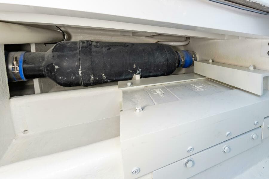 2024 Custom Chesapeake Bay Built Custom 33'