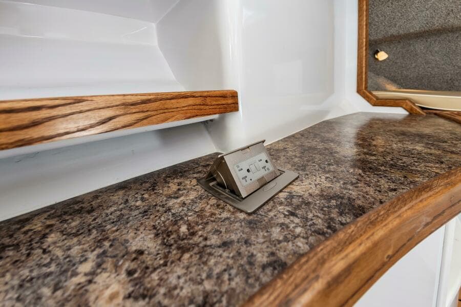 2024 Custom Chesapeake Bay Built Custom 33'