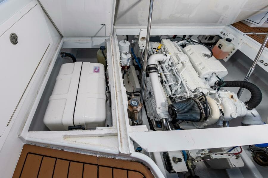 2024 Custom Chesapeake Bay Built Custom 33'