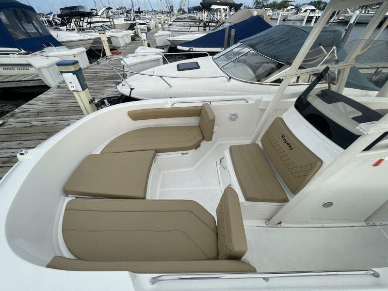 2023 Bayliner Trophy T22 Center Console