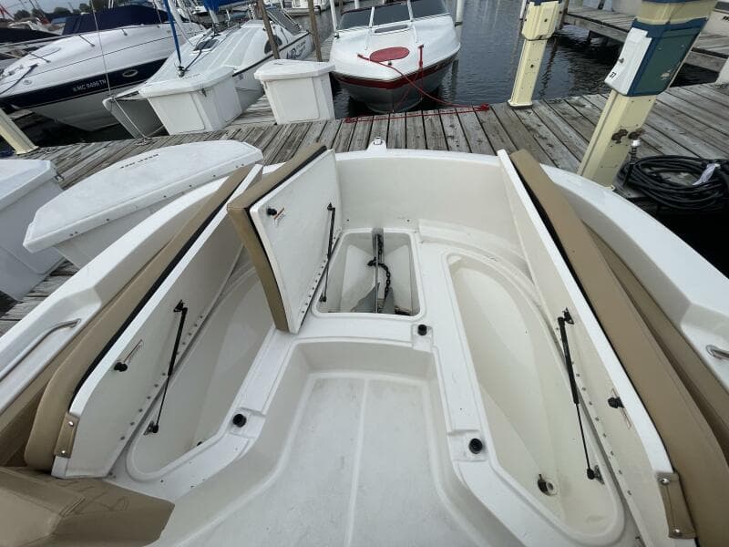 2023 Bayliner Trophy T22 Center Console