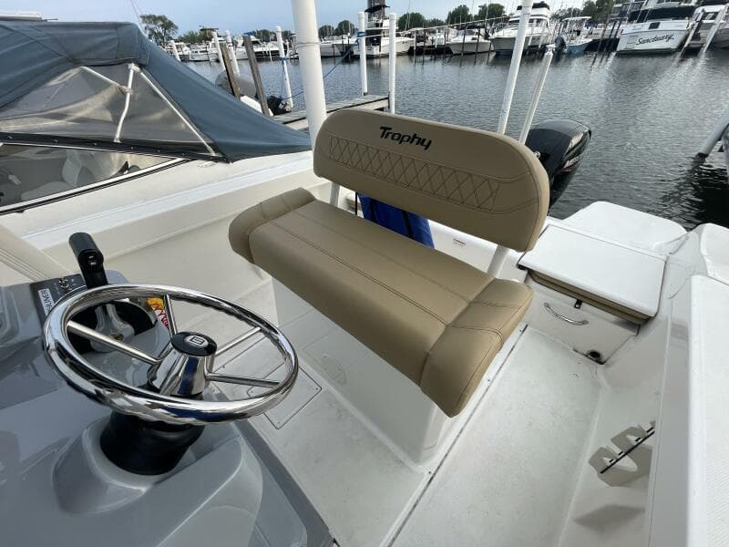 2023 Bayliner Trophy T22 Center Console