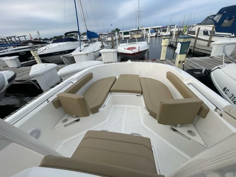 2023 Bayliner Trophy T22 Center Console
