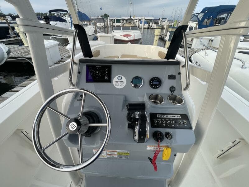 2023 Bayliner Trophy T22 Center Console